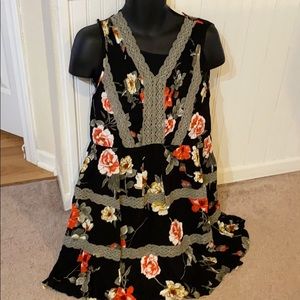 NWT boutique dress Oddy size large